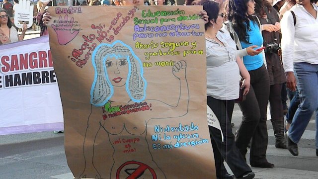 Marcha por el día de la despenalización del aborto en América Latina y el Caribe del Monumento a la madre hasta el Zócalo, 28 de septiembre de 2011 México, D. F.