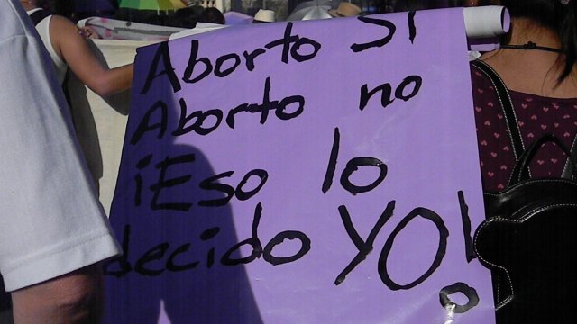 Marcha por el día de la despenalización del aborto en América Latina y el Caribe del Monumento a la madre hasta el Zócalo, 28 de septiembre de 2011 México, D. F.
