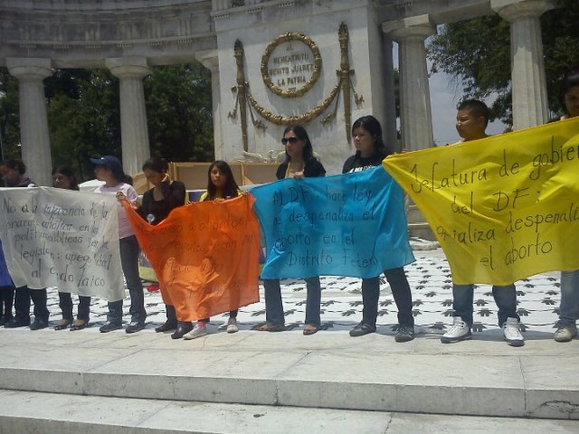 Celebracion 3er aniversario de la sentencia de la SCJN por la costitucionalidad de las reformas legales que despenalizan la ILE en el DF hasta la 12a semana de gestación