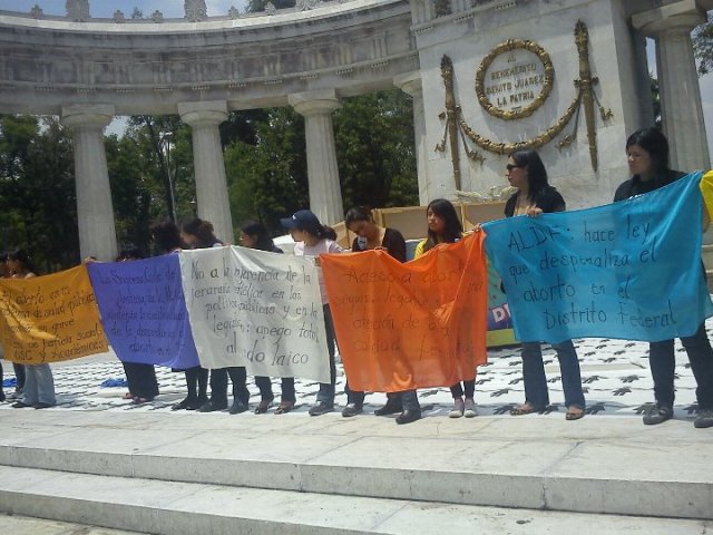 Celebracion 3er aniversario de la sentencia de la SCJN por la costitucionalidad de las reformas legales que despenalizan la ILE en el DF hasta la 12a semana de gestación